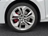 Škoda Octavia Combi 1.4 TSI RS iV PHEV 245pk DSG Business · Trekhaak inklap · Panoramadak · Camera · Head-Up Display · Dodehoeksensor · Keyless · Matrix LED ·
