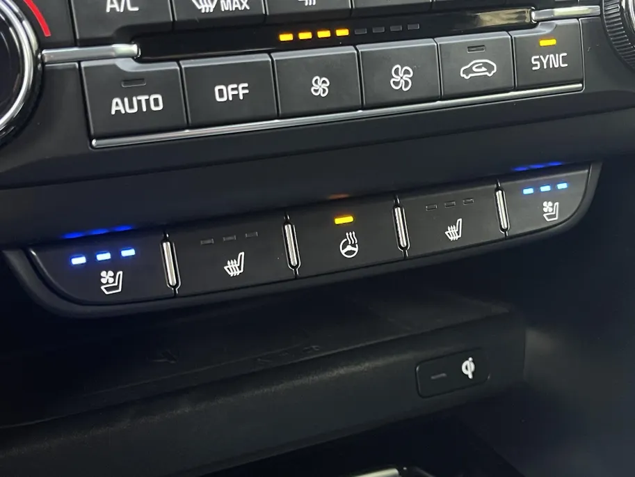 Kia Ceed 1.4 T-GDi ExecutiveLine | Trekhaak | Navi | Clima | Camera | JBL | Cruise Control