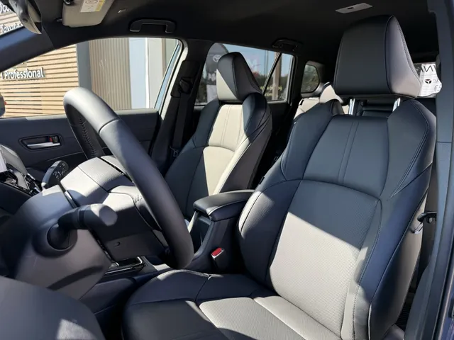 Toyota Corolla Cross Hybrid 180 Executive | NIEUW MODEL!