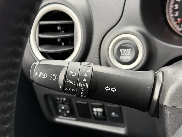 Mitsubishi Space Star 1.2 CVT Instyle | Cruise Control | Camera | ECC | Apple CarPlay | Android Auto | Keyless