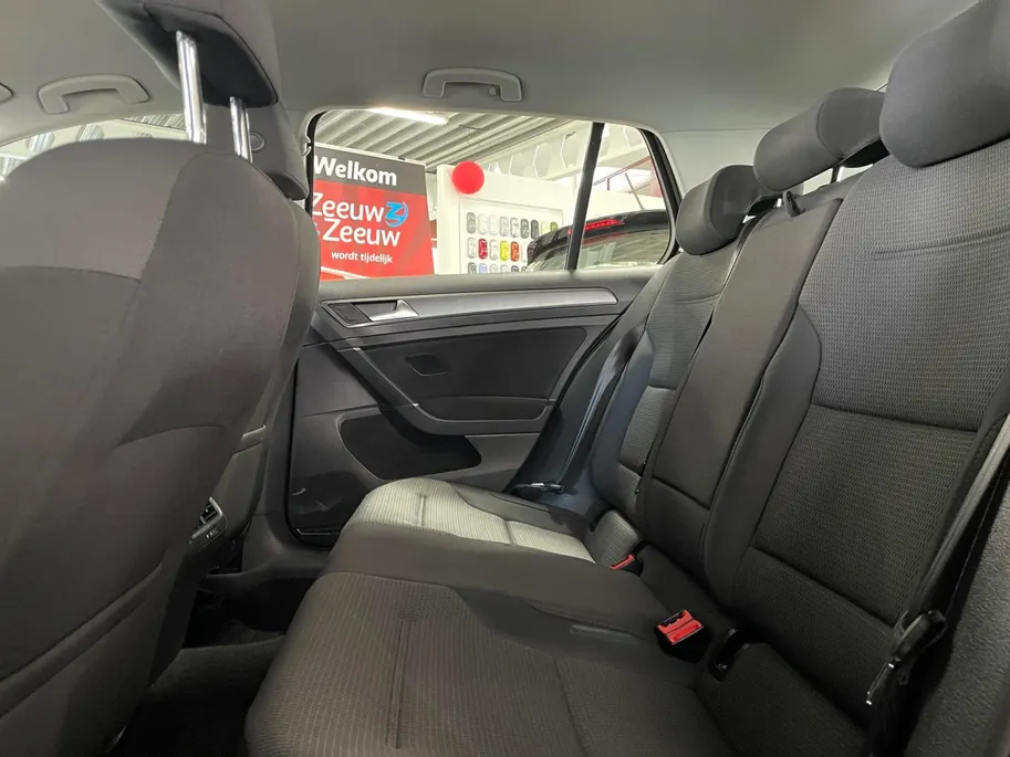 Volkswagen Golf 1.0 TSI Comfortline | Navi | Carplay | PDC |
