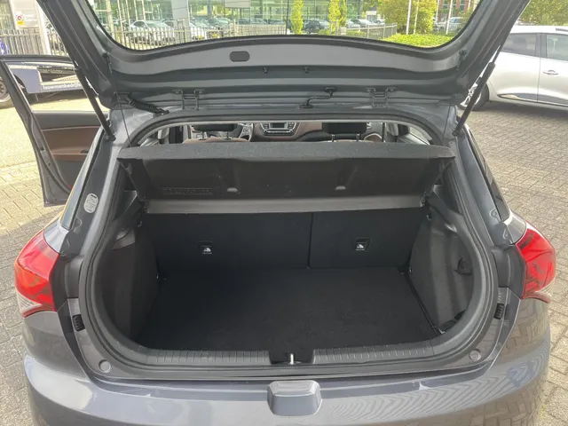 Hyundai i20 1.2 HP i-Motion Comfort Climate Cotrol | Trekhaak| Rijklaarprijs