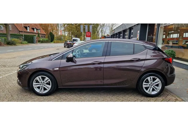 Opel Astra 1.4 150PK Turbo Business Executive Navi - Camera - Trekhaak