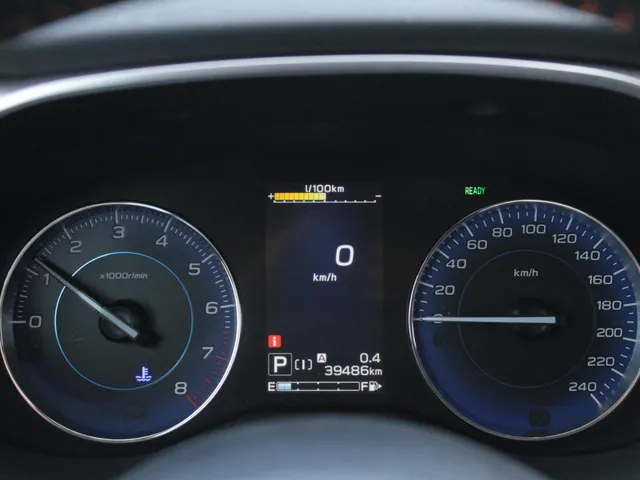 Subaru XV 2.0i e-BOXER Premium | Navi | Leder | Cruise | Park sens