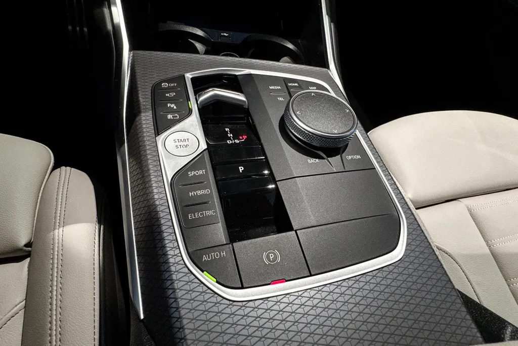 BMW 3 Serie Touring 330e M Sport Edition
