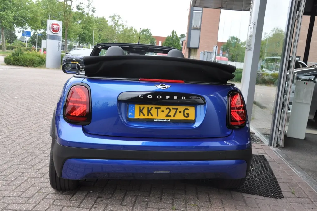 MINI Cooper Cabrio 2.0 C Fav. S