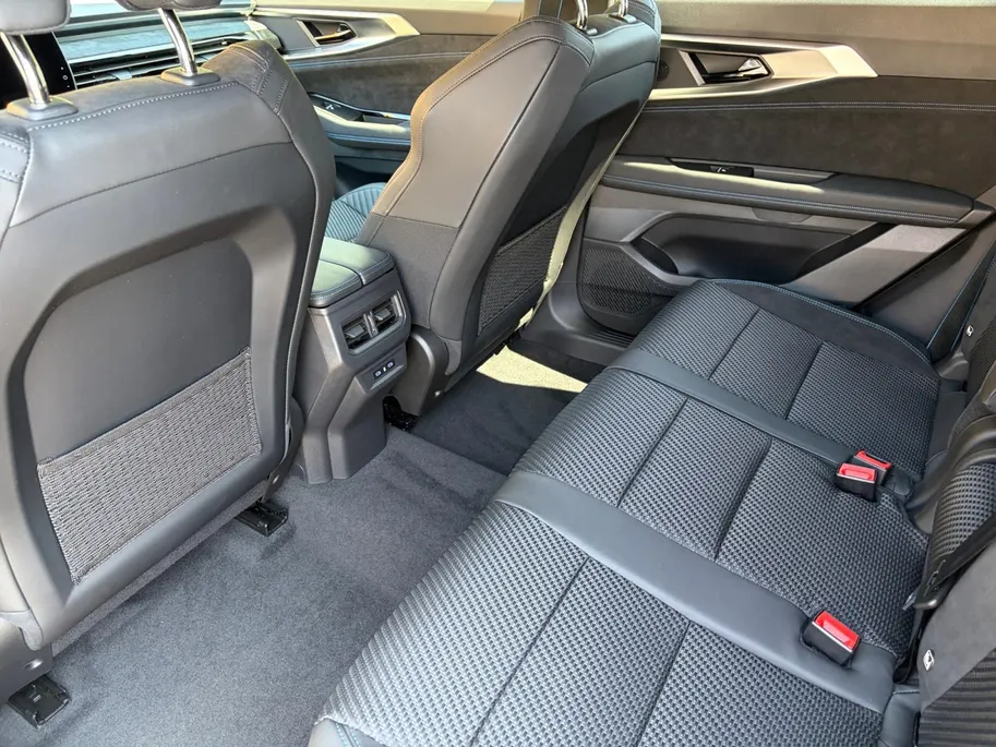 Renault Espace E-Tech full hybrid 200 esprit Alpine 5p. | Direct Leverbaar | €3500,- korting| Gratis 5 jaar garantie tot 100.000km  op = op | Navigatie | LMV | Camera | ACC | Carplay |