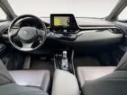 Toyota C-HR 1.8 Hybrid Executive | Climate control | Trekhaak | Keyless | Adaptive cruise control | Navigatie