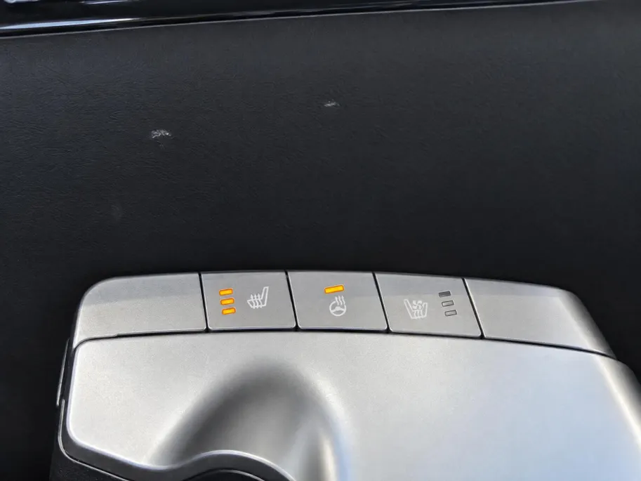 Kia EV6 Light Edition 58 kWh Dealer onderhouden | Stoel + stuurverwarming | Climate control | ACC | 800V laden | Ontzettend ruim |