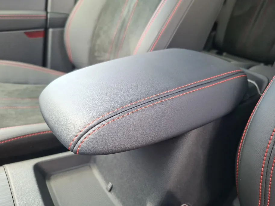 Ford Kuga ST-Line X 243PK | Panoramadak | Winter Pack | El. Trekhaak | Adaptieve Cruise Control | 360graden Camera | BLIS | Half Leder| LED | 2100kg Trekgewicht