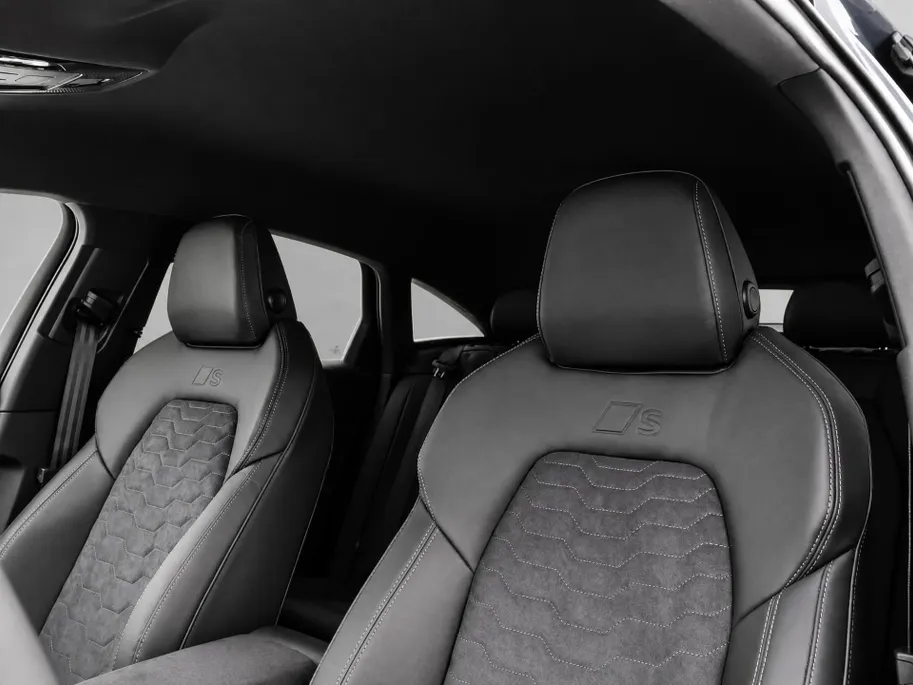 Audi A6 Sportback e-tron S edition 286 PK · Privacy glas · Opberg en bagagereuimtepakket · Sportstoel leder/dinamic zwart · MEGA Sale