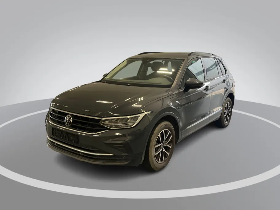 Volkswagen Tiguan 1.4 TSI 245pk DSG eHybrid Life Business · Apple/Android Car Play · Wegklapbare Trekhaak · Navigatie · P-Sensoren · Stoel-& Stuurverwarming · 17'' Inch ·