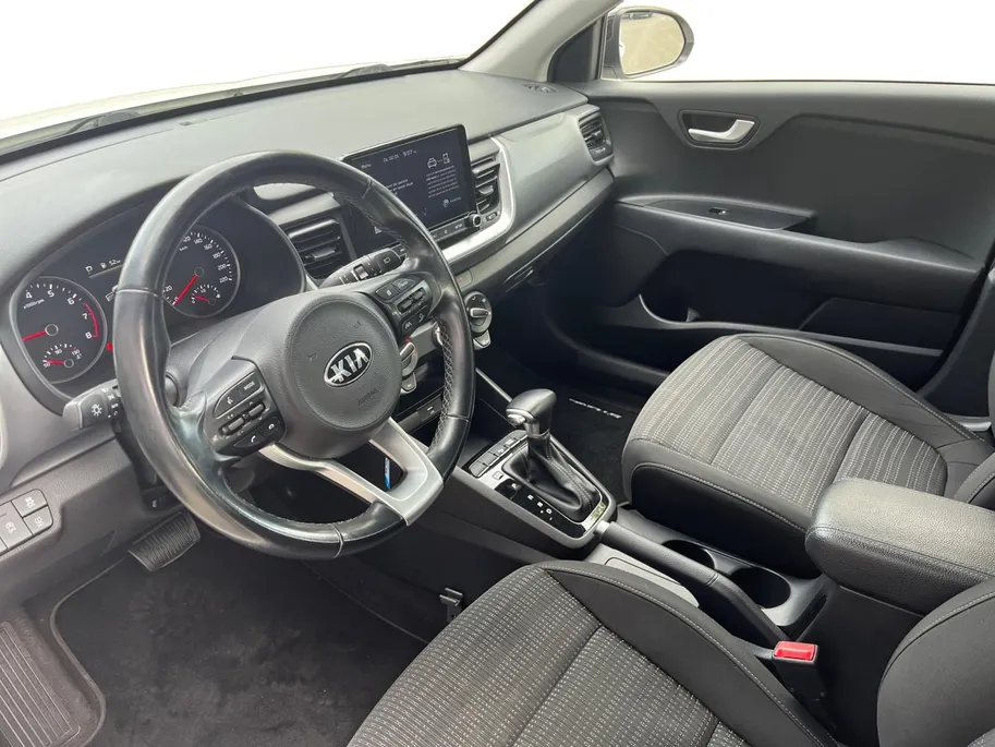 Kia Stonic 1.0 T-GDi MHEV DynamicLine | Automaat | Apple CarPlay & Android Auto | Trekhaak | Parkeercamera