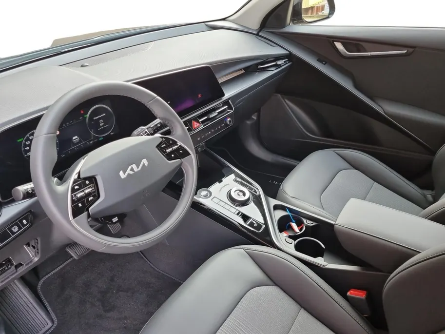 Kia Niro 1.6 GDi Hybrid DynamicLine TOT 5000,- VOORRAADVOORDEEL - informeer naar de beschikbare modellen