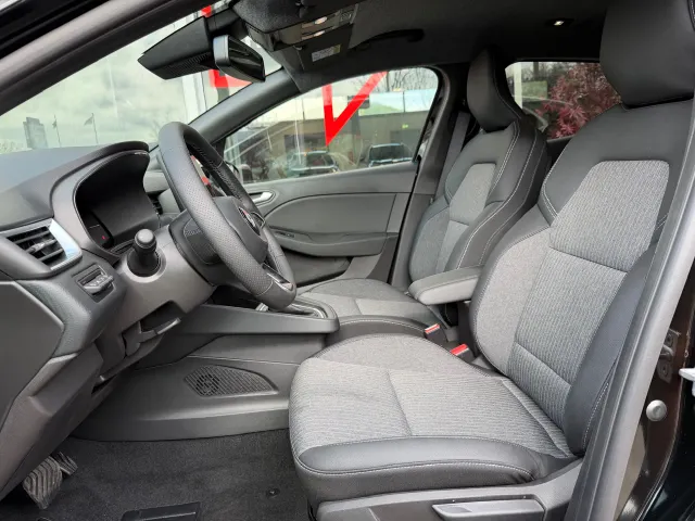 Mitsubishi Colt 1.6 HEV Intense+ | NIEUW | € 4.000 Actiekorting | 8 jaar garantie
