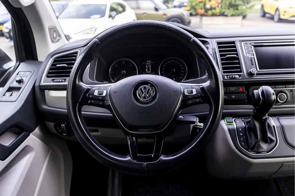 Volkswagen Transporter 2.0 TDI L2H1 DC 4Motion Highline EX.BTW