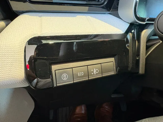 Renault 5 Urban Range Evolution 40 kWh 120 PK | Pack winter | Handsfree sloten | Parkeersensoren achter |