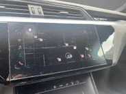 Audi e-tron 55 quattro 408pk S edition · Panoramadak · Luchtvering · 360 Camera · Apple/Android Car Play · Stoelverwarming · 21'' Inch ·