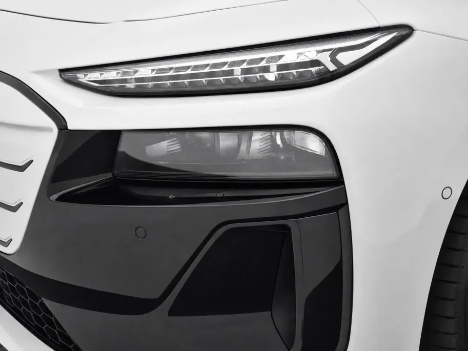 Audi A6 e-tron S edition 83 kWh 286 PK · Tech Pro · 21' LM Velgen · Bang & Olufsen Sound · Panorama-glasdak · Privacy glas · Head up display · Luchtvering · Servosluiting