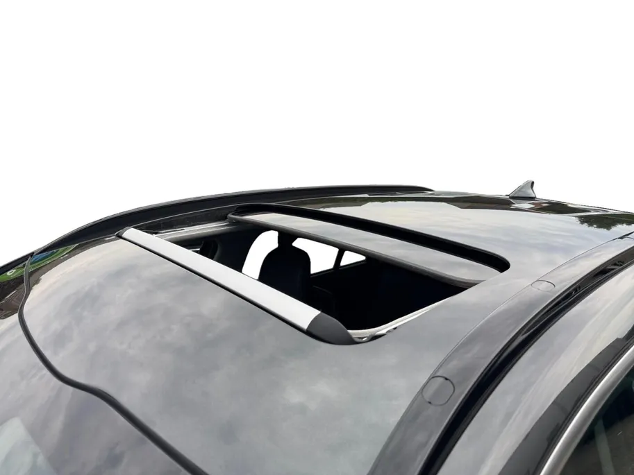 Kia Niro 1.6 GDi Hybrid DynamicPlusLine | Head up display | Elektrische achterklep | Stoel-en stuurverwarming | Lederen bekleding | Schuif/kantel dak | Parkeersensoren v +a