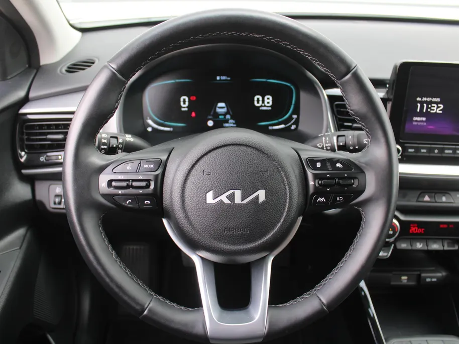 Kia Stonic 1.0 T-GDi MHEV DynamicPlusLine | Stuur-/stoelverwarming | Camera | Clima | Cruise | 16' LM | Navi | LED | Keyless |