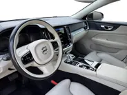 Volvo V60 2.0 T6 Recharge AWD R-Design | 1e Eigenaar | Achteruitrijcamera | Dodehoek detectie | Elektr. Stoelen met geheugen | Stoelverwarming | 12 maanden garantie! |