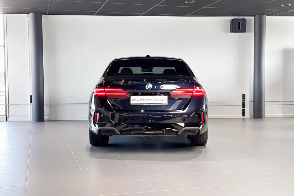 BMW 5 Serie Sedan 530e M Sport Edition