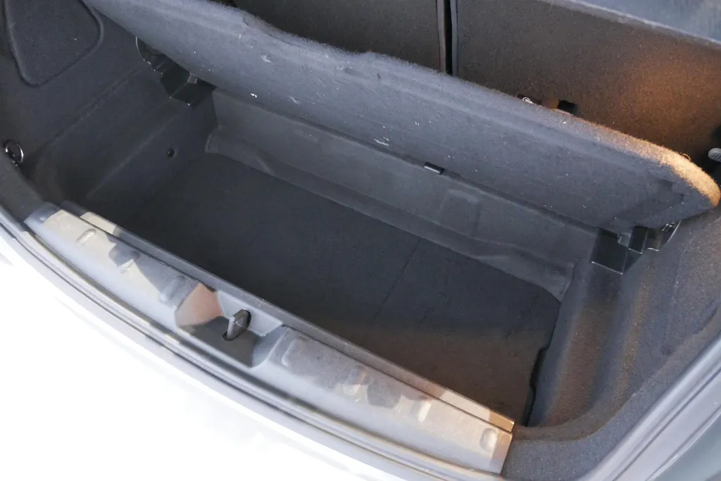 MINI 3-Deurs 2.0 Cooper S Knightsbridge Edition *Automaat*Navigatie*Parkeersensoren*Climate Control*Schuif/Kanteldak*Stoelverwarming*Harman Kardon Audio*Lederen interieur*Vol opties!