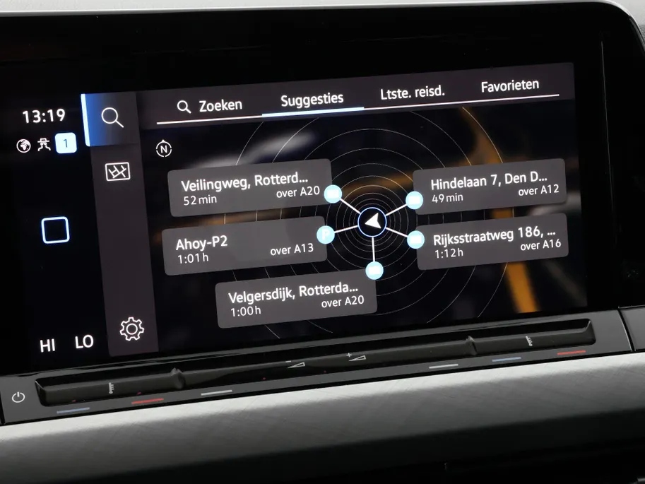Volkswagen Golf 1.0 eTSI 110pk DSG Life · Camera · Apple/Android Car Play · Navigatie · P-Sensoren · 16'' Inch · Garantie t/m 04-02-2028 of 100.000km