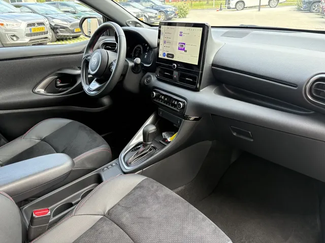 Toyota Yaris 1.5 Hybrid GR Sport | Panoramadak | JBL