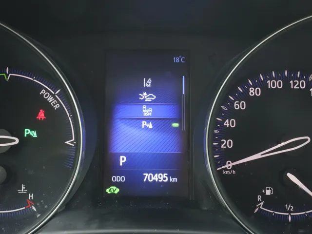 Toyota C-HR 1.8 Hybrid Style Ultimate Blindspot | Stoel en stuurverwarming | All seasons
