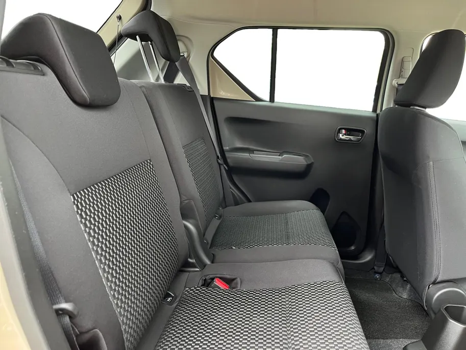 Suzuki Ignis 1.2 Smart Hybrid Style | Climate Control | Stoelverwarming | Achteruitrij Camera | Apple/Android Carplay | Navigatie |