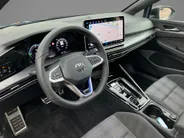 Volkswagen Golf 1.5eHybrid 200kW/272PK GTE Black Style · Panoramadak · Trekhaak · Camera ·  Apple/Android Car Play · Garantie t/m 10-09-2030 of 10000km.