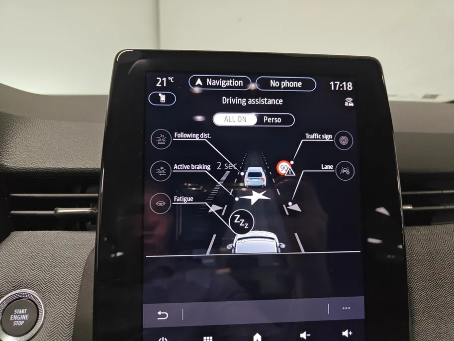 Renault Clio 1.6 E-Tech Full Hybrid 145 techno AUTOMAAT NAVI AIRCO CAMERA CRUISE CONTROLE APPLE CARPLAY ANDROID AUTO DEALER ONDERHOUDEN ZEER MOOIE AUTO
