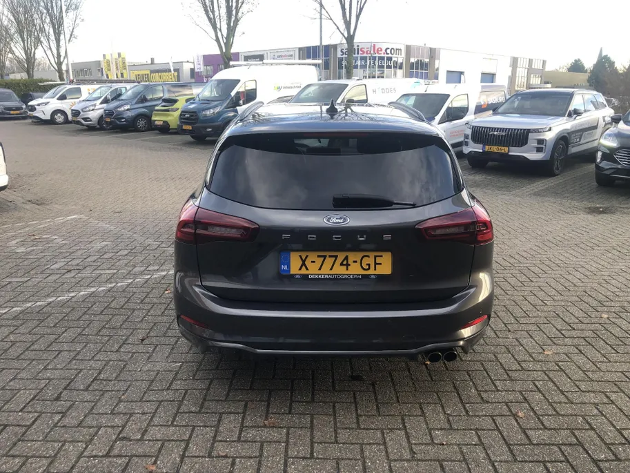 Ford Focus Wagon 1.0 EcoBoost Hybrid ST Line GROOT NAVIGATIESCHERM.