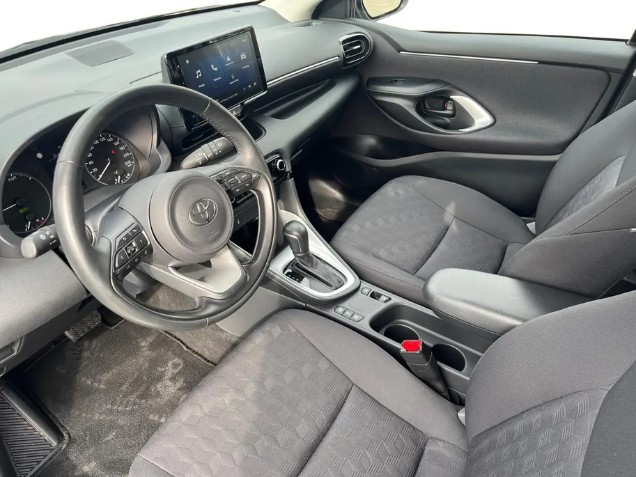 Toyota Yaris 1.5 Hybrid 115 Active | Apple Carplay | Android Auto | Parkeercamera | Parkeersensoren | Stoelverwarming