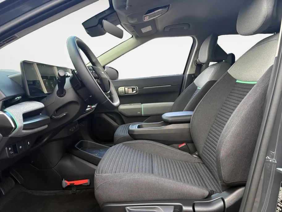 Kia EV4 Plus 81.4 kWh | Achteruitrijcamera | Stoel/stuurverwarming | Apple carplay / Android auto |