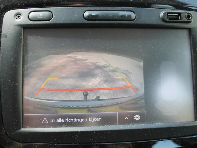 Renault Captur 0.9 TCe Intens | navigatie | trekhaak | climate control