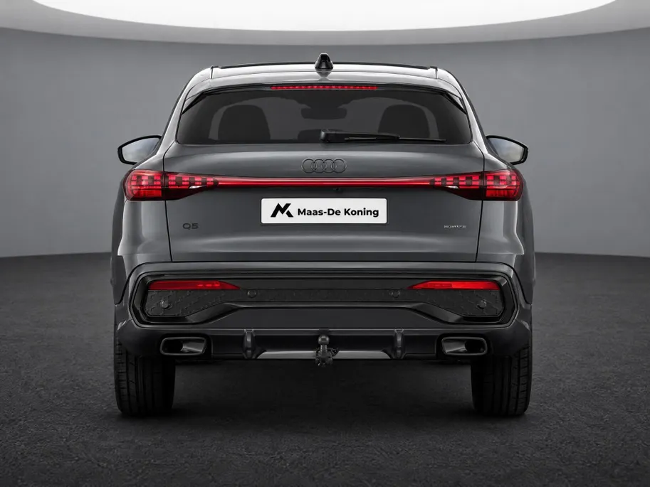 Audi Q5 Sportback e-hybrid quattro S edition Competition 367 PK · Glazen panoramadak · Trekhaak elek. wegklapbaar · MMI bijrijdersdisplay