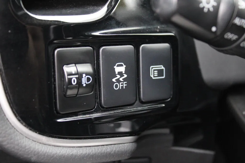 Mitsubishi Outlander 2.0 PHEV Business Edition X-Line | Navi | Clima | Camera | Trekhaak | Keyless | 18' LM |