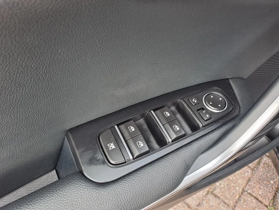 Kia Ceed Sportswagon 1.0 T-GDi ExecutiveLine | Navigatiesysteem full map | Camera | Apple Carplay/Android Auto | Stoel en Stuur verwarming | ECC | Elektrisch glazen schuif-/kanteldak