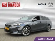 Kia Ceed Sportswagon 1.0 T-GDi MHEV Design Edition | Stuur-/stoelverwarming | Cruise adapt. | Camera | 16" LM | Dodehoekdetectie | JBL audio | LED |
