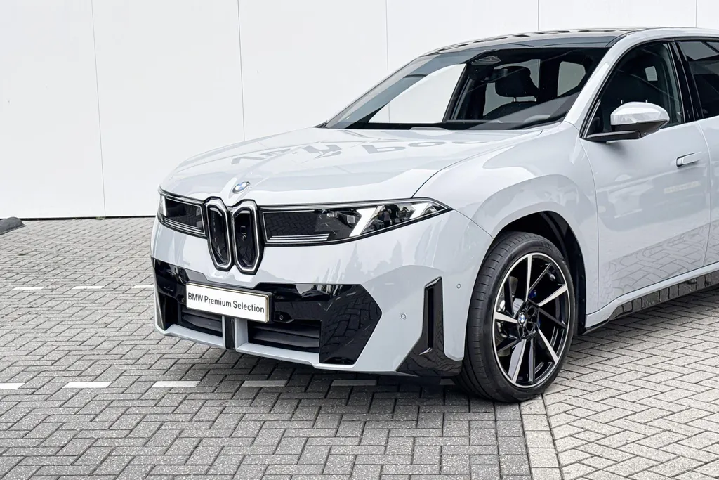 BMW iX3 50 xDrive