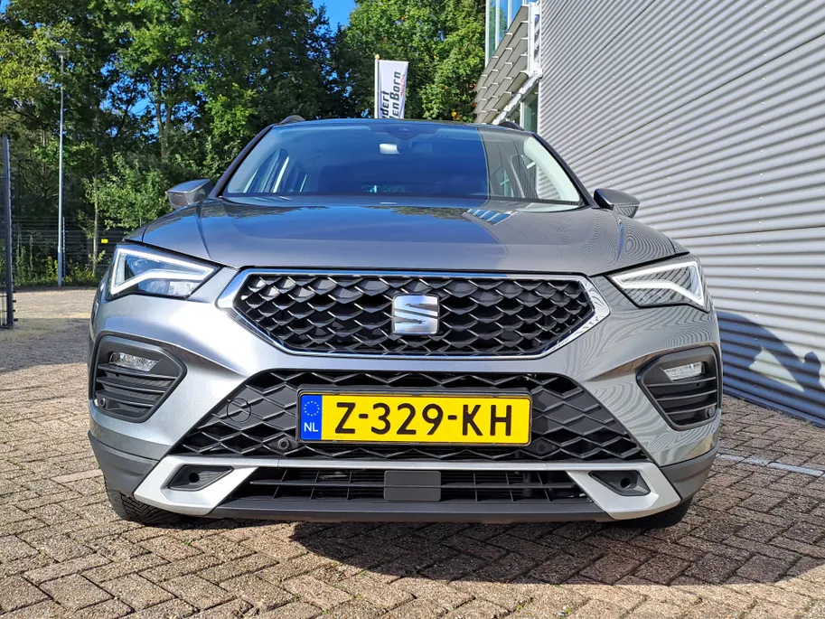 SEAT Ateca 1.5 TSI Style Business Intense | Keyless start | ECC | Navigatie | Camera | Cruise control adaptief | Apple Carplay/Android Auto | 17'' LM