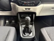 Suzuki Swift 1.2 Comfort Sport | 17 inch | Zwarte logo's | Carbon spiegels | Sharkfin antenne | Carplay | Adapt. Cruise | Navi | Keyless start