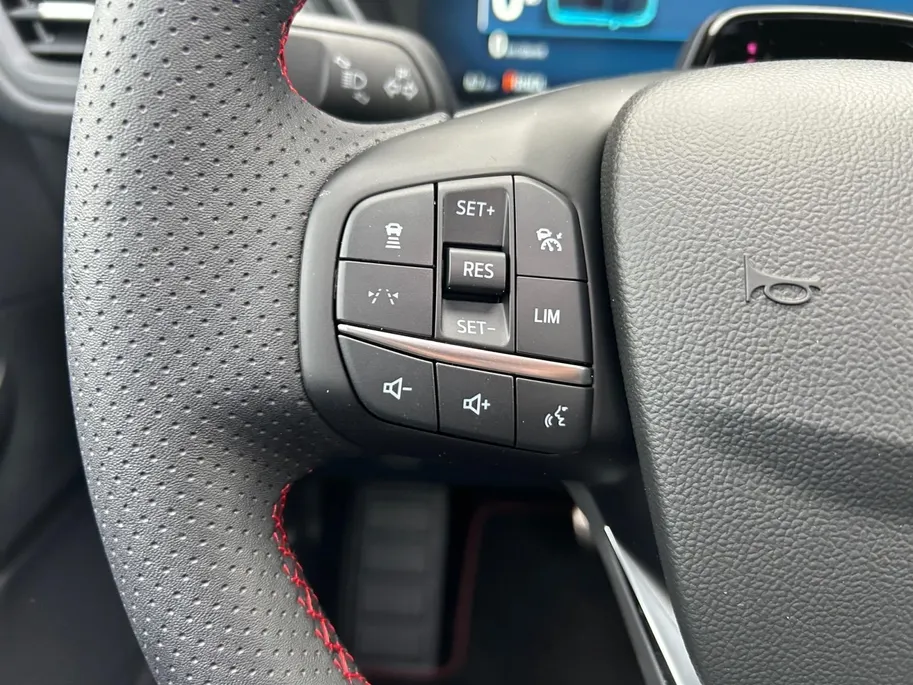 Ford Kuga 2.5 PHEV ST-Line X | Nieuw | Op Voorraad | Elekt. Trekhaak | Schuif/Kantel Dak | AGR-Stoelen | Adaptieve Cruise Control | Matrix Led |