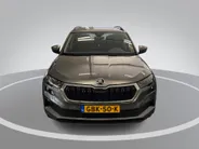 Škoda Karoq 1.5 TSI ACT 150pk DSG Business Edition · Camera · Inklap. Trekhaak · Keyless · Stuur- & Stoelverwarming · Apple/Android Car Play · ACC · Garantie t/m 02-07-2028 of 100.000km