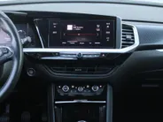 Opel Grandland 1.2 Turbo GS Line | Stuur-/ stoel-/ voorruitverwarming | Matrix LED | Elek. achterklep | 18' LM | Dodehoek detectie | Clima | Navi | Camera voor + achter |