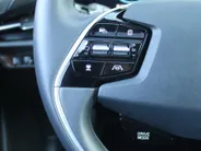 Kia Niro 1.6 GDi Hybrid DynamicPlusLine | Schuif-/kanteldak | Stuur-/stoelverwarming | Cruise adapt. | Camera | HUD | LED | Clima | 16' LM | Navi |