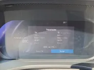 Volvo XC40 2.0 B3 Essential AUTOMAAT | Stuurverwarming | Stoelverwarming | Adaptieve Cruise | Apple Carplay/Android Auto